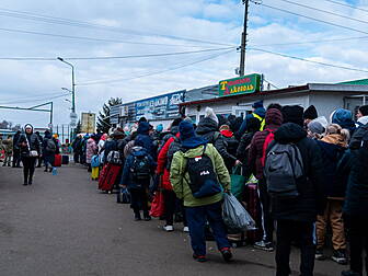 Ukrainians To Be Housed In Mas...